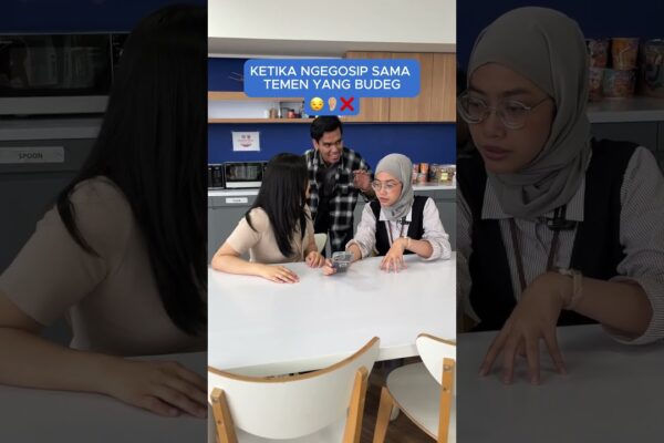 Youtube Thumbnail image of : Ketika ngegosip sama temen yang budeg