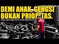 Youtube Thumbnail image of : Demi Susu Anak, Lulusan Sarjana Rela Kerja Kotor, Ubah Ban Bekas Jadi Sumber Rezeki